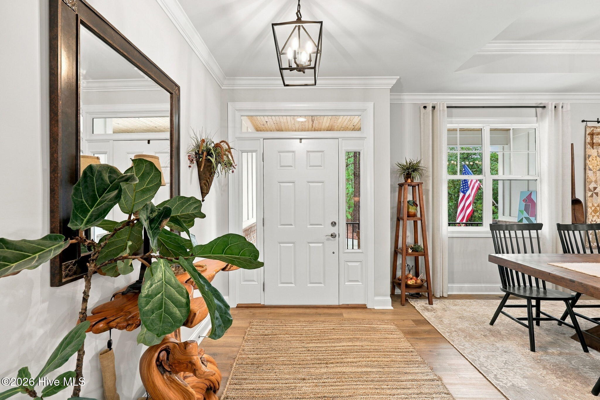 512 Longleaf Drive