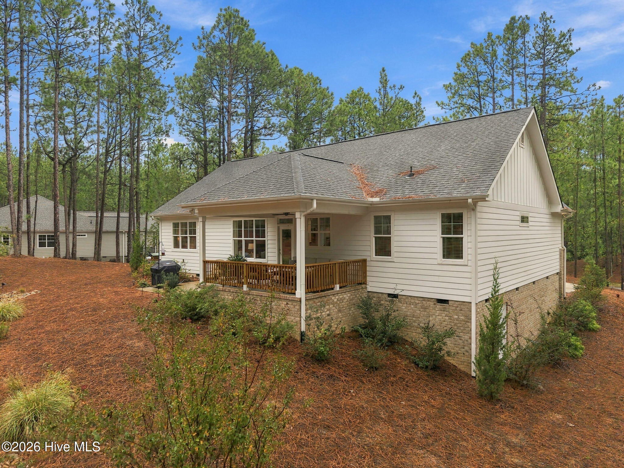 512 Longleaf Drive