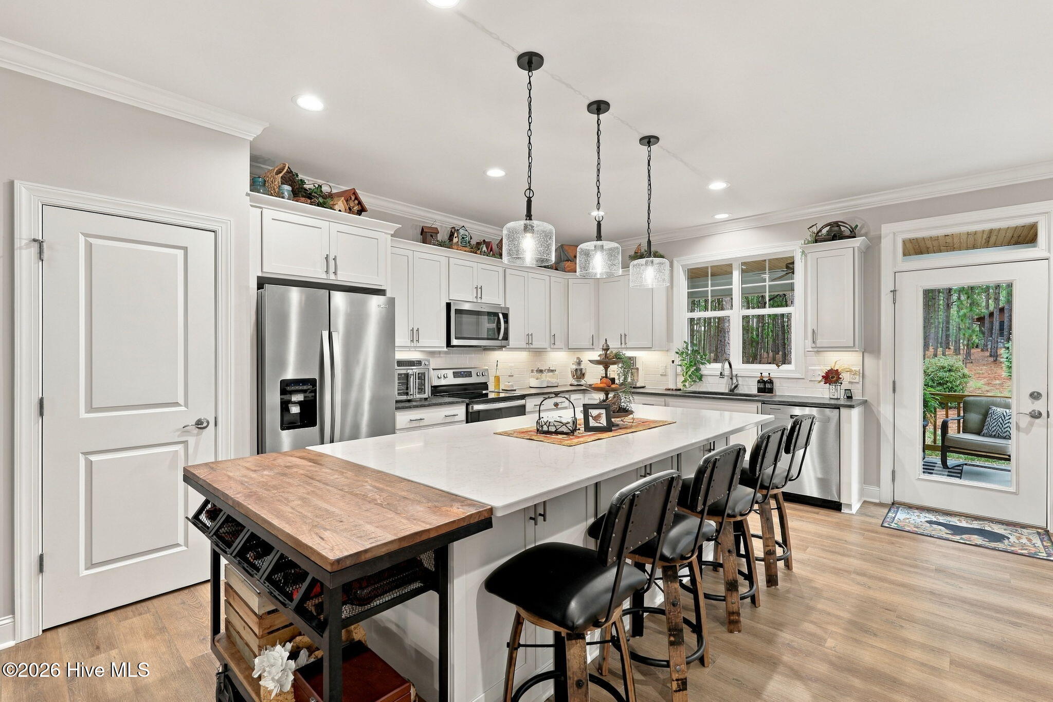512 Longleaf Drive