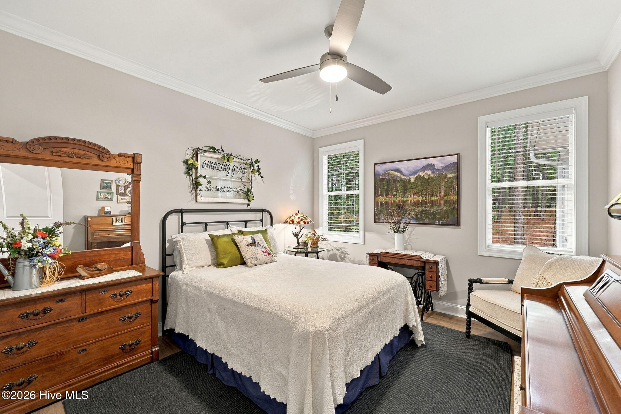 512 Longleaf Drive