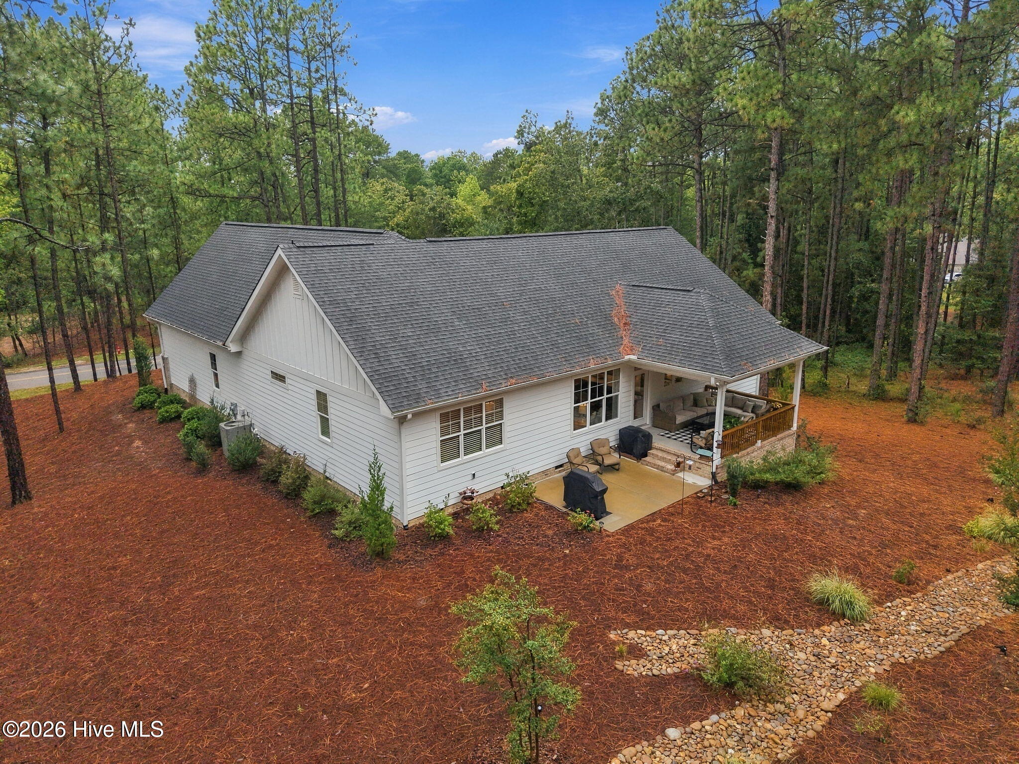 512 Longleaf Drive
