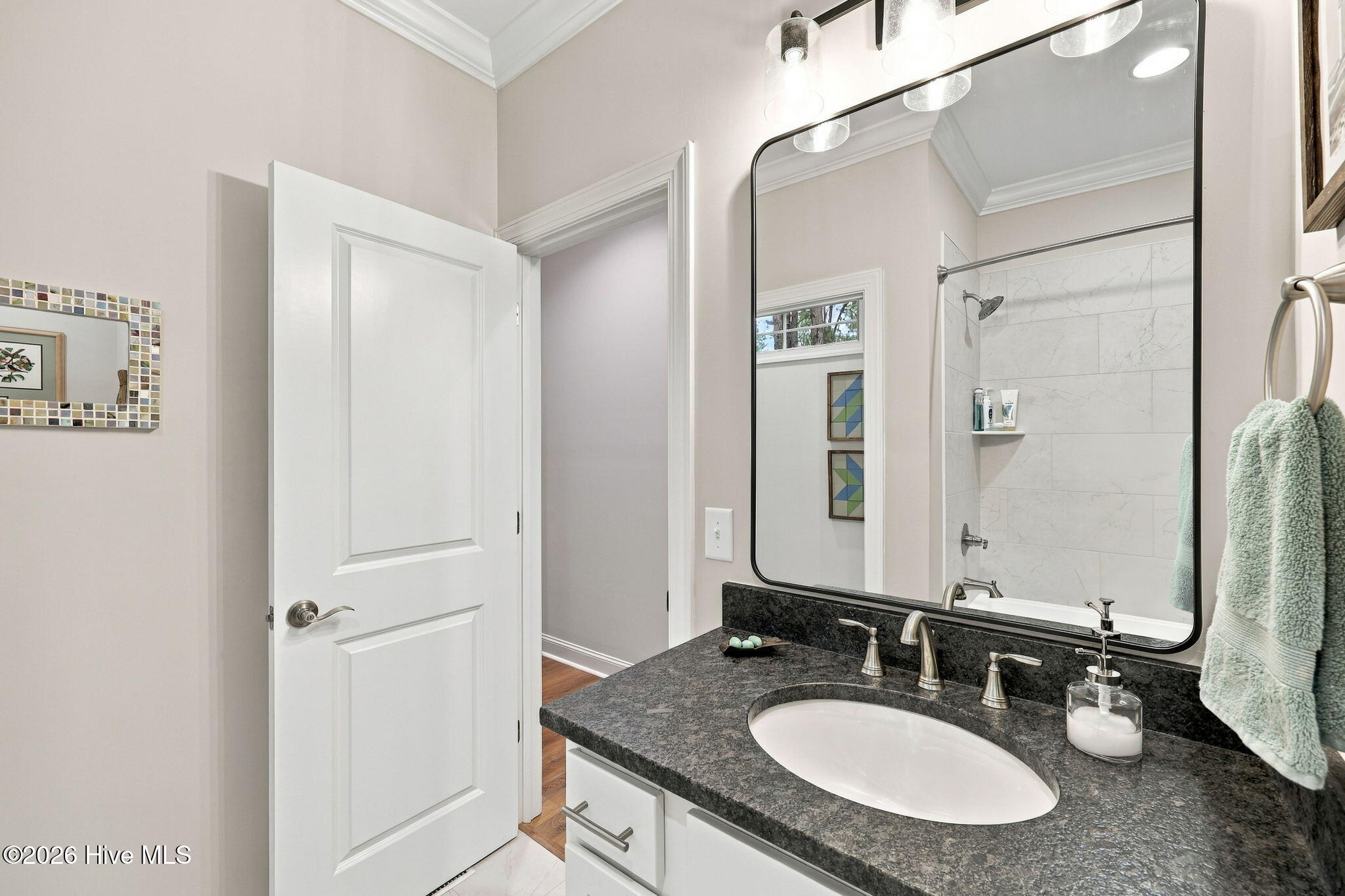 512 Longleaf Drive