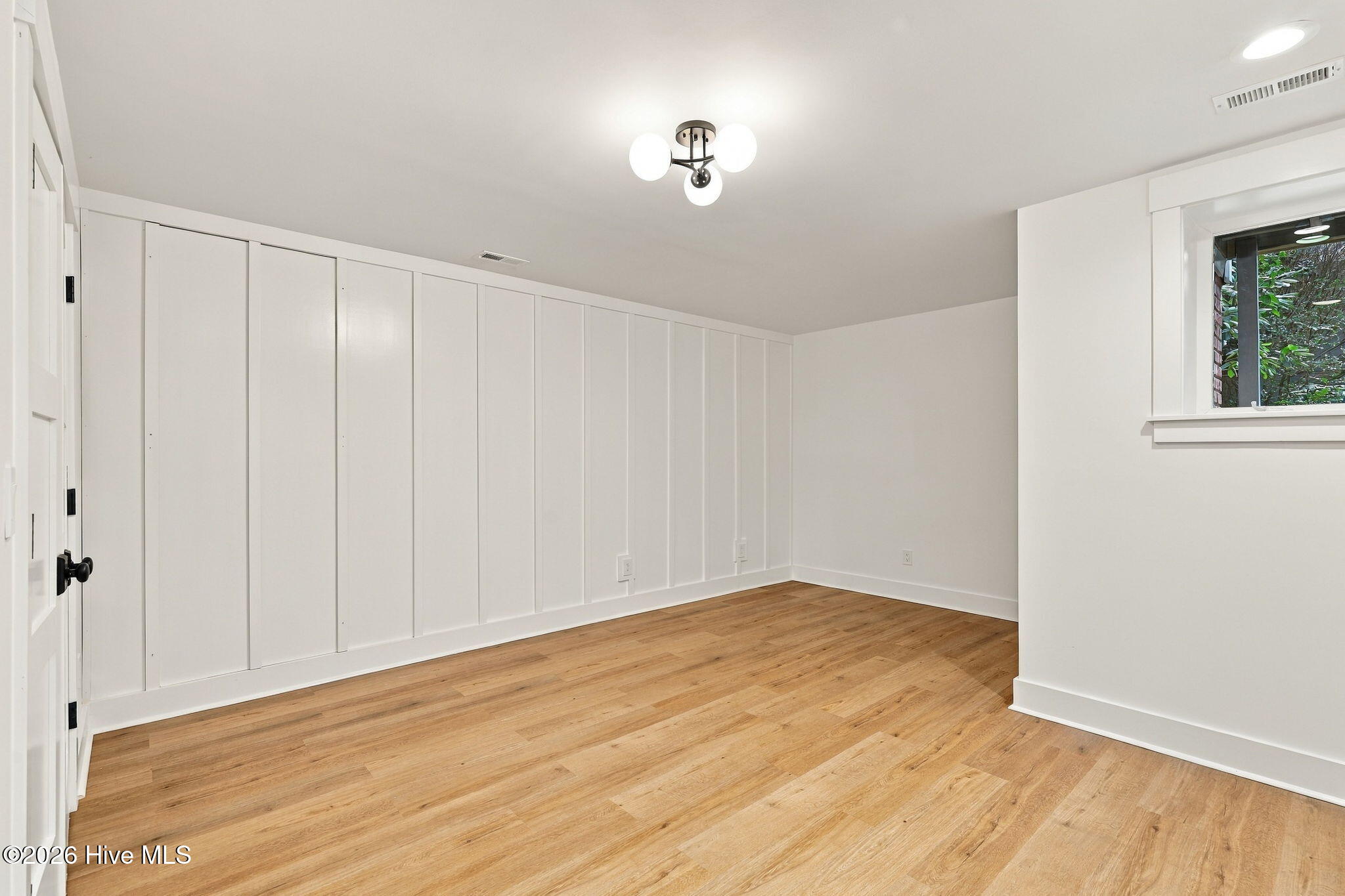 315 Lake Forest Drive SW