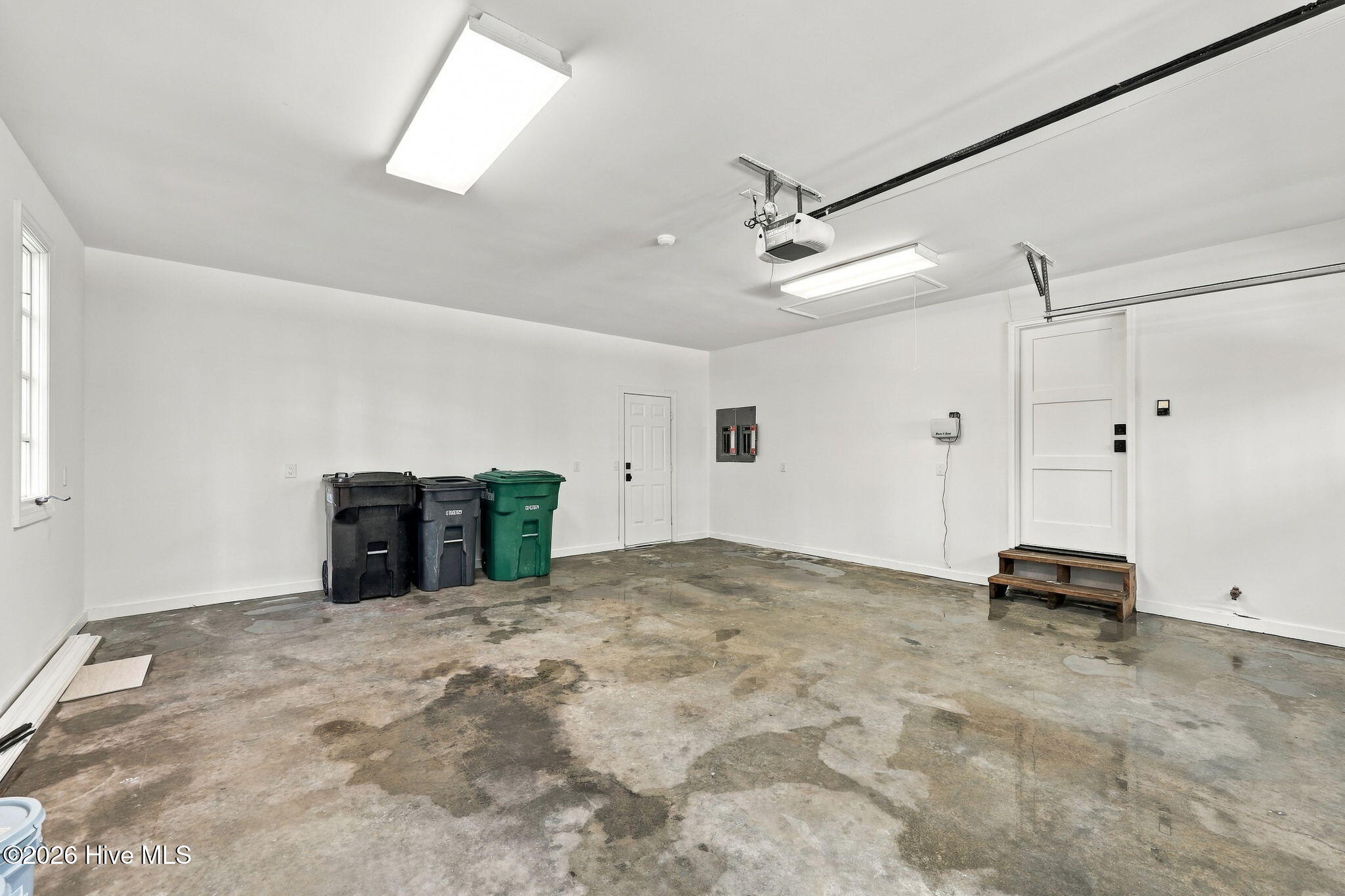 315 Lake Forest Drive SW