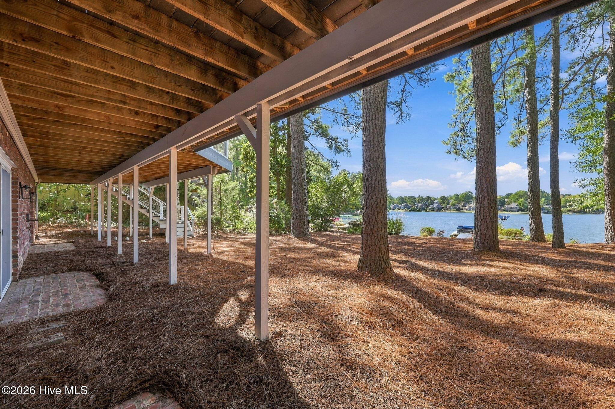 315 Lake Forest Drive SW
