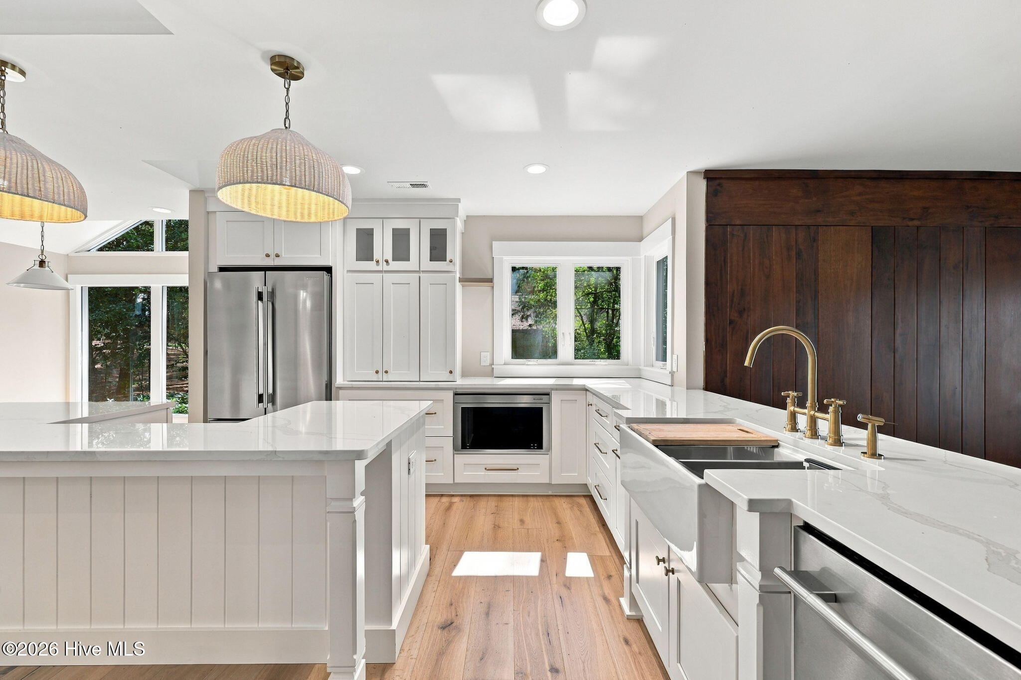 315 Lake Forest Drive SW