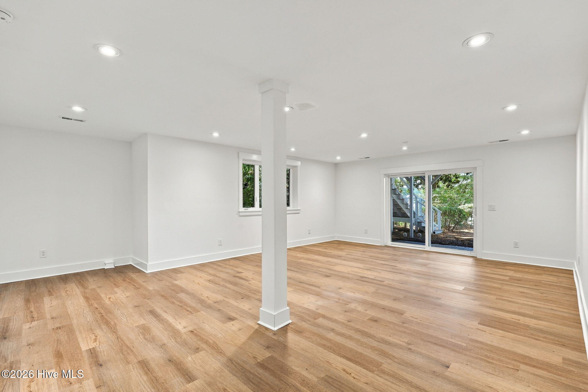 315 Lake Forest Drive SW