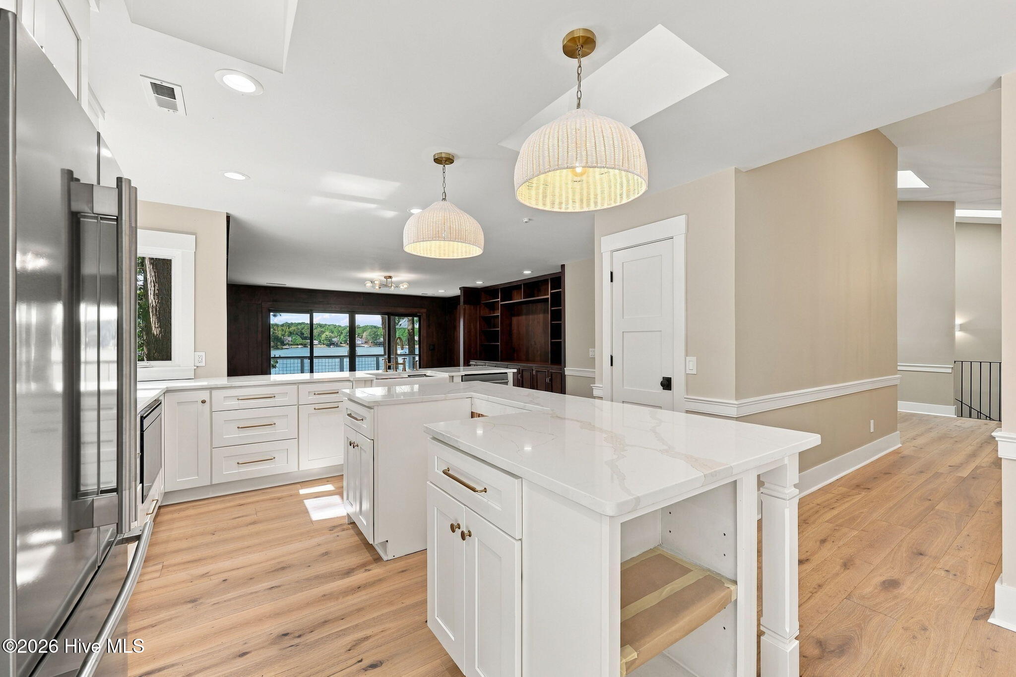 315 Lake Forest Drive SW
