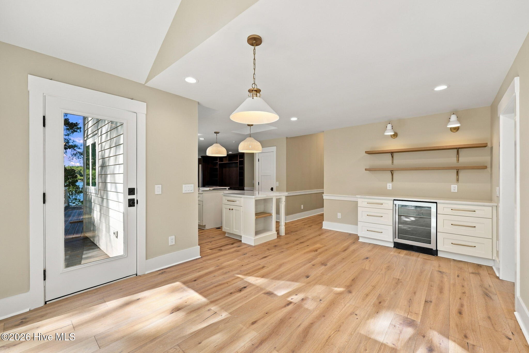 315 Lake Forest Drive SW