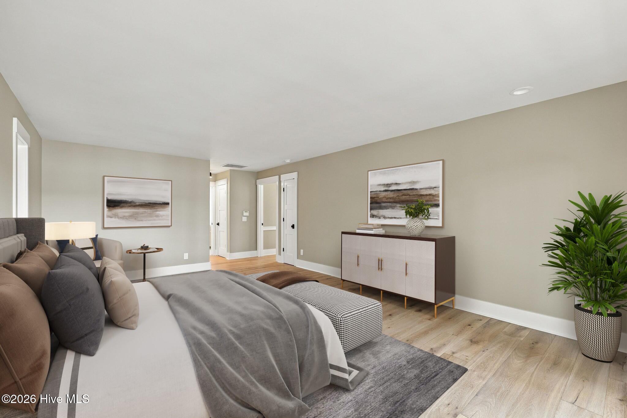 315 Lake Forest Drive SW