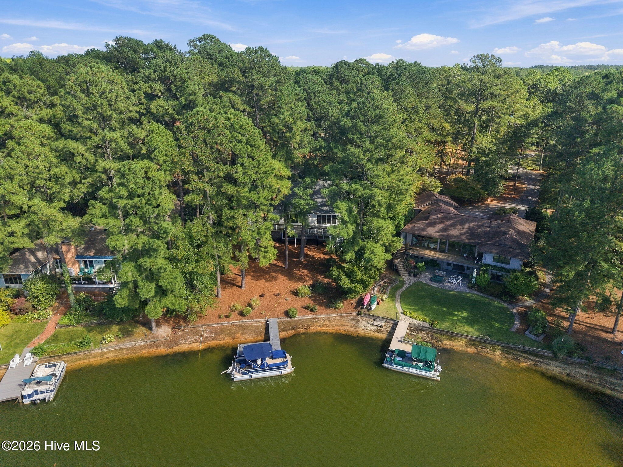 315 Lake Forest Drive SW
