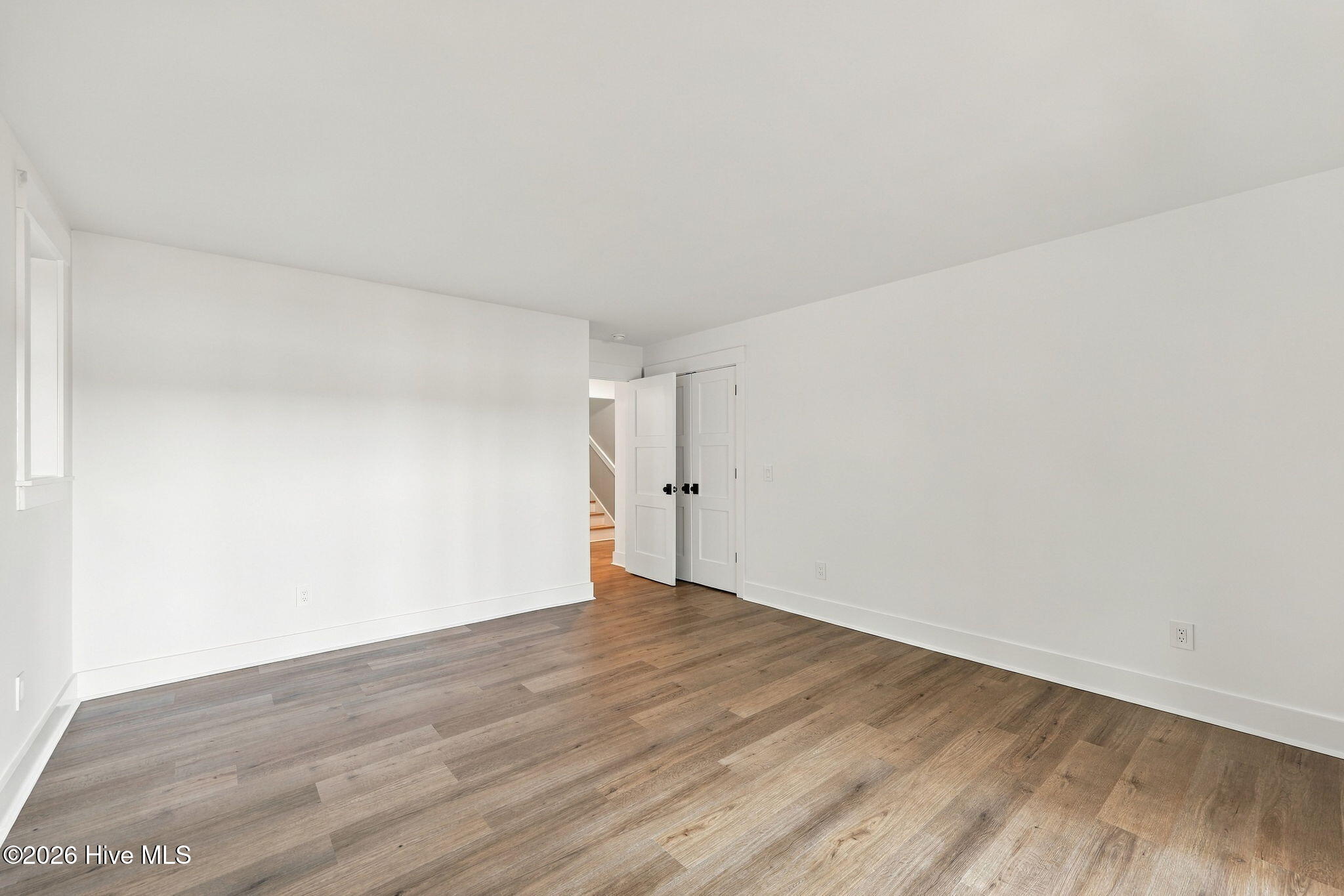 315 Lake Forest Drive SW