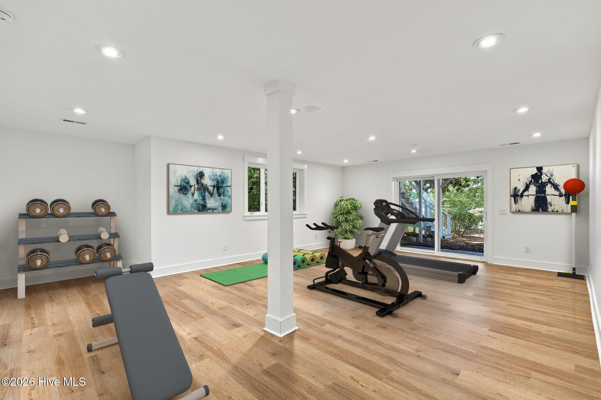 315 Lake Forest Drive SW