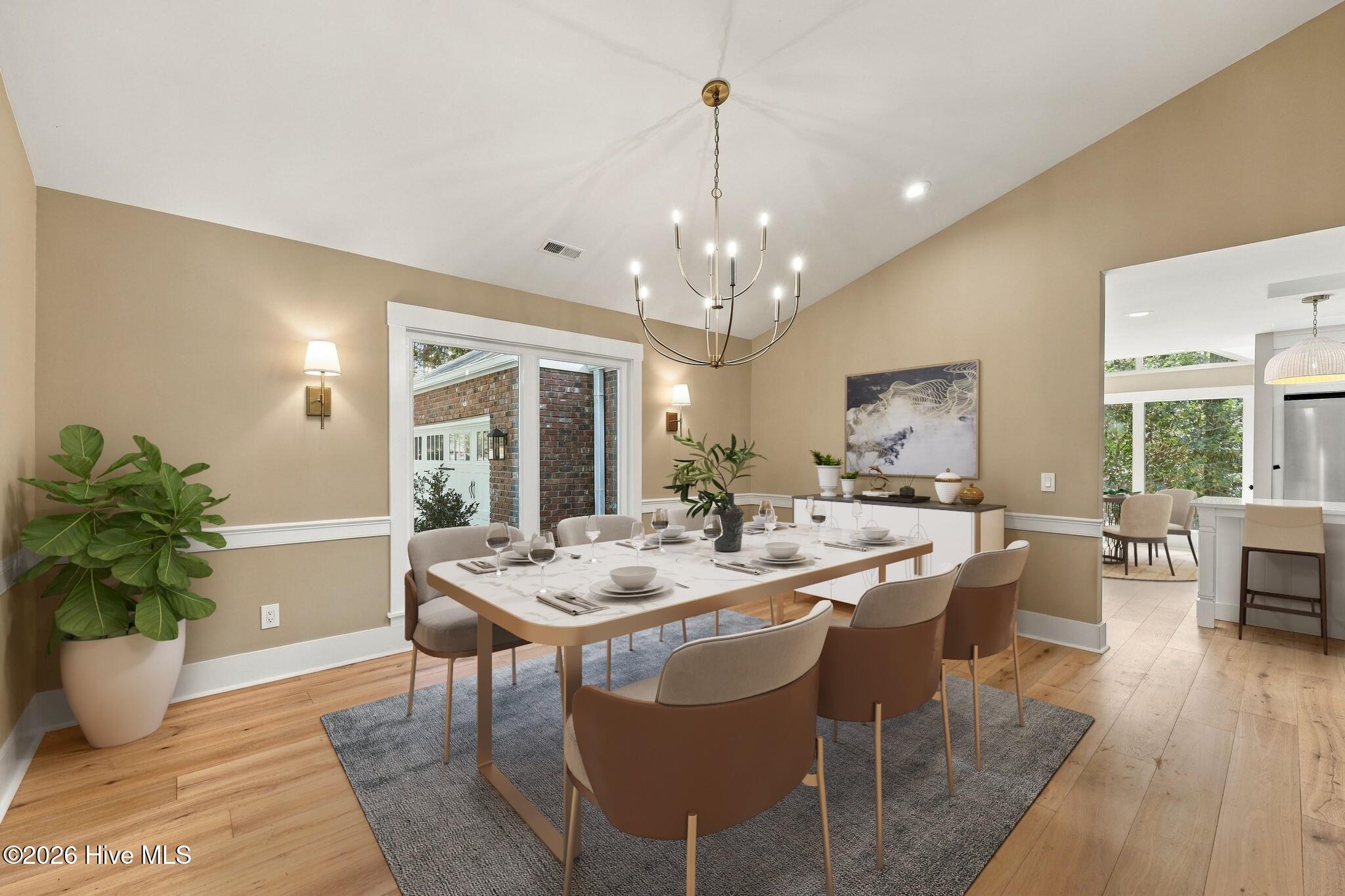 315 Lake Forest Drive SW