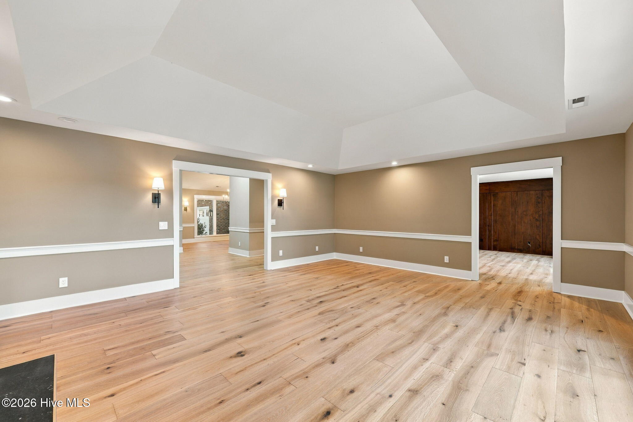 315 Lake Forest Drive SW