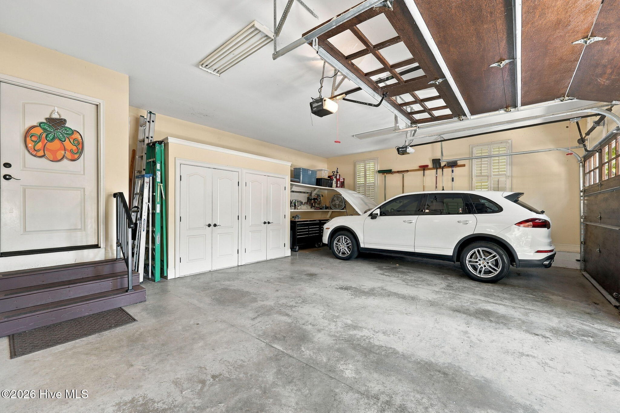 28 Middlebury Road
