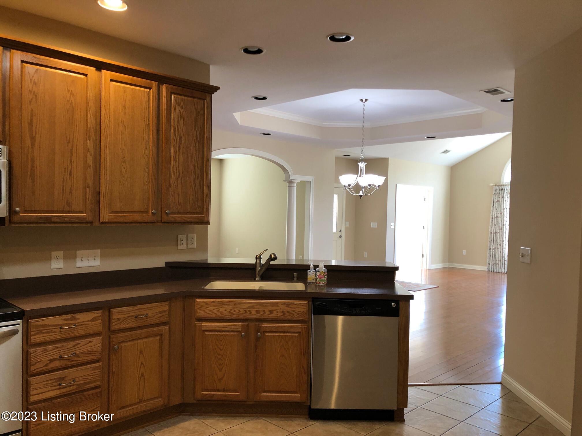 4512 Ivy Crest Cir