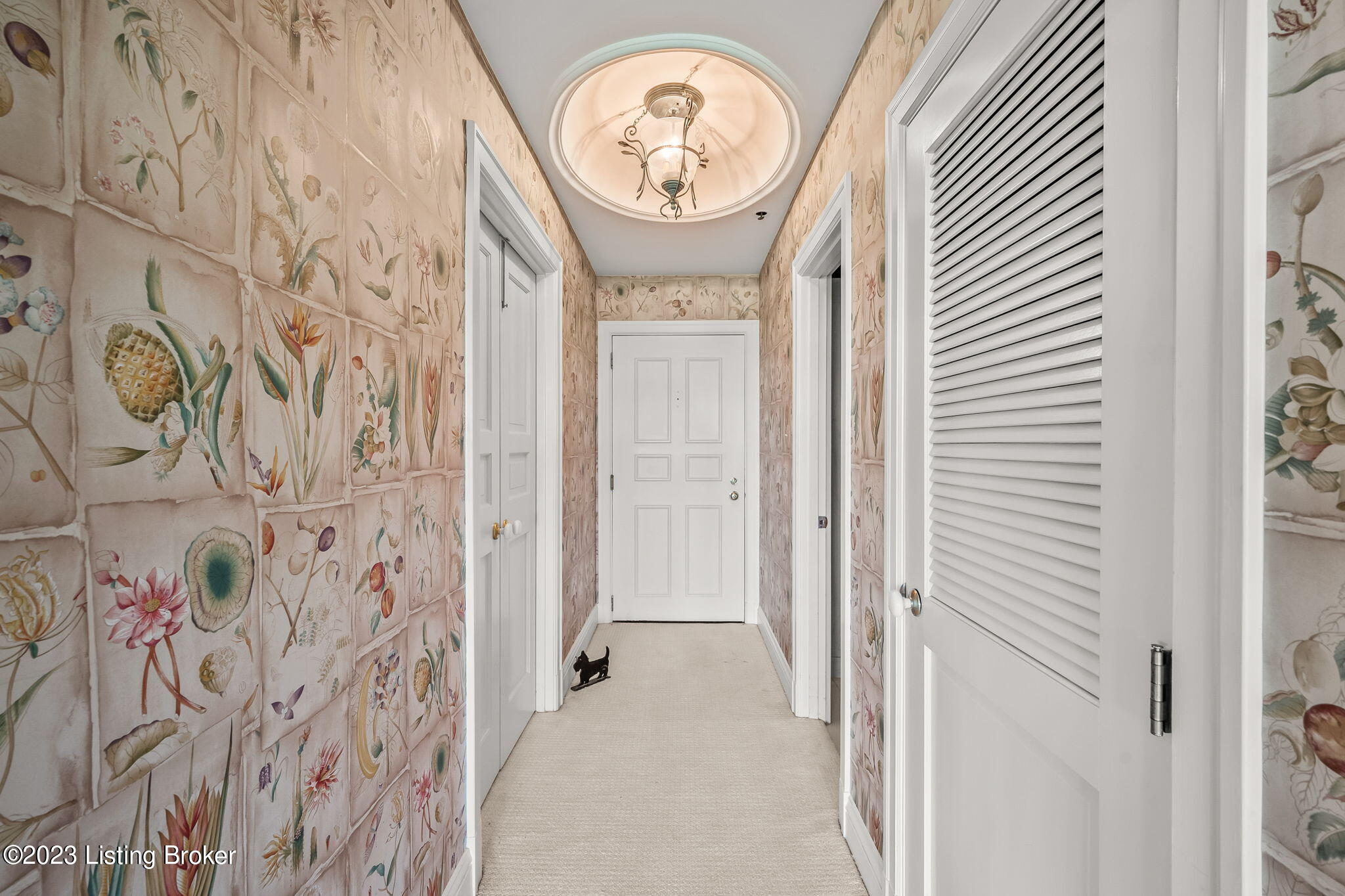 1400 Willow Ave, 1208