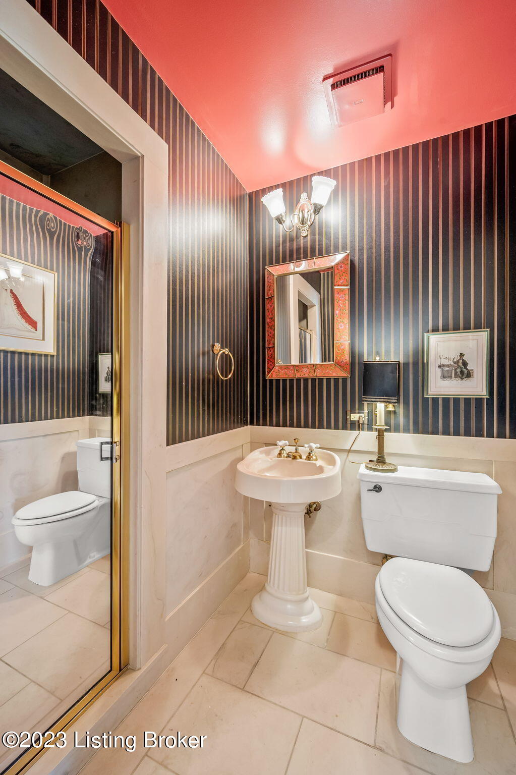 1400 Willow Ave, 1208