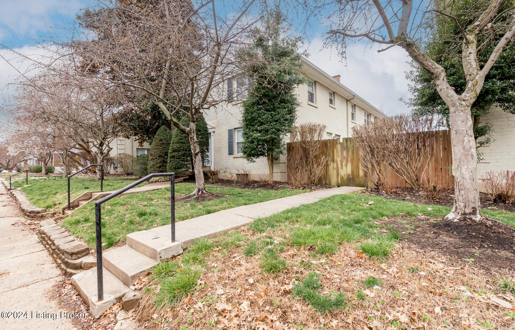 1805 Shady Ln, 4