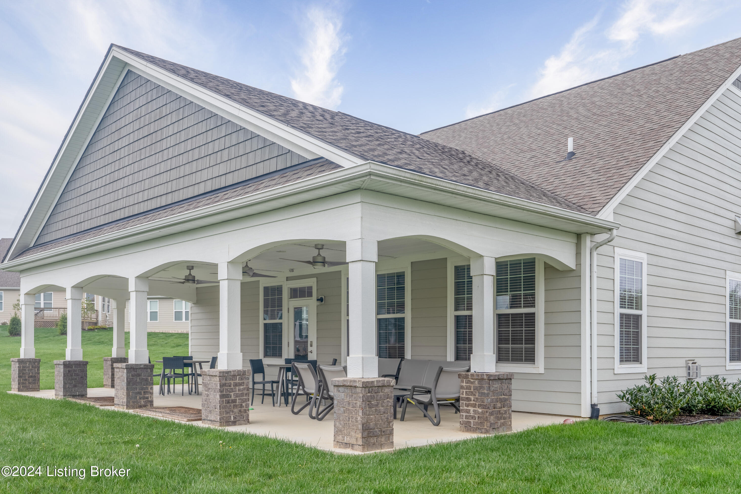 2707 Hamilton Springs Dr