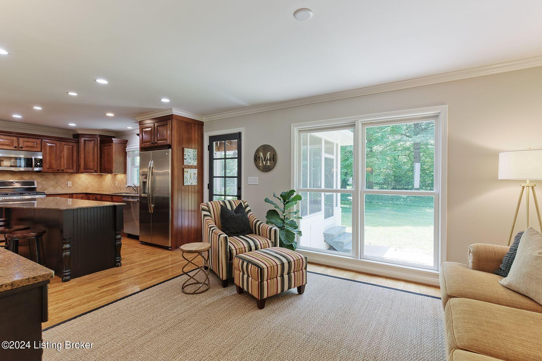2402 Medbury Ct