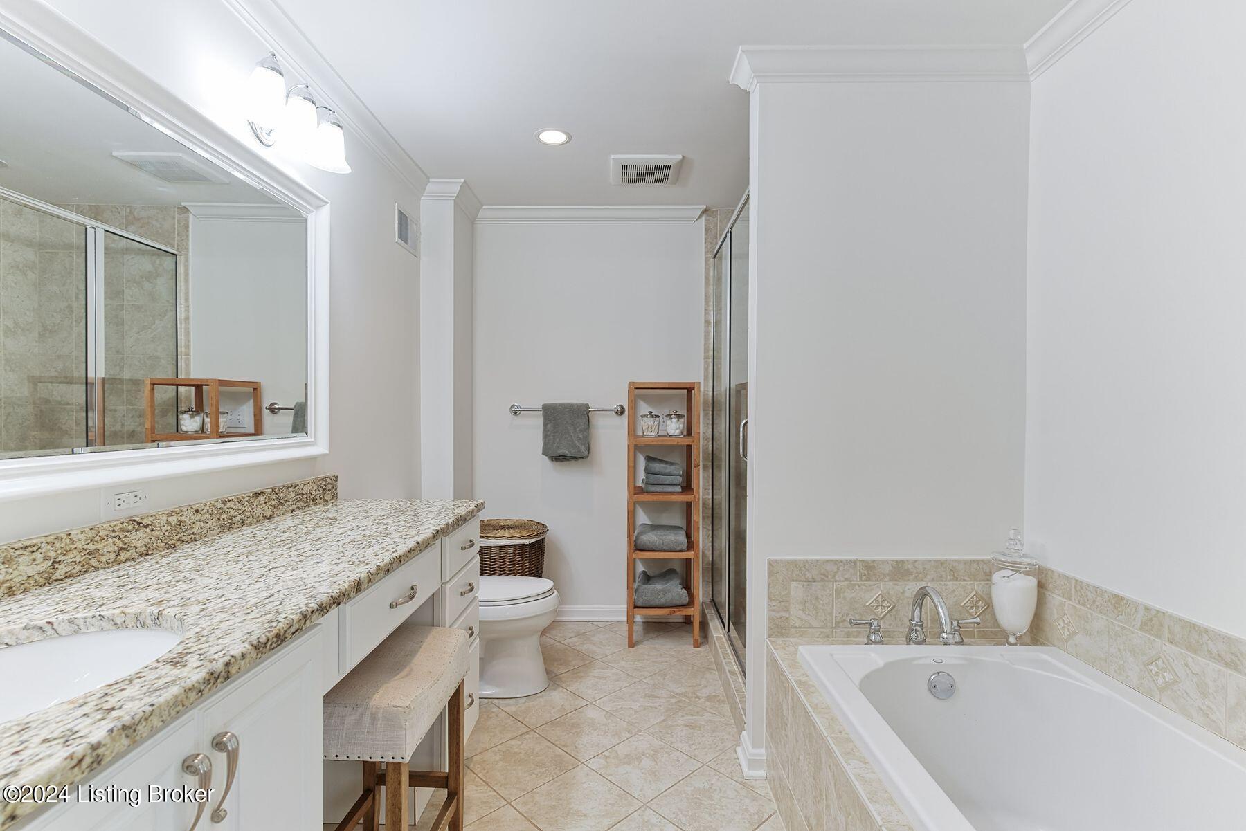 2402 Medbury Ct
