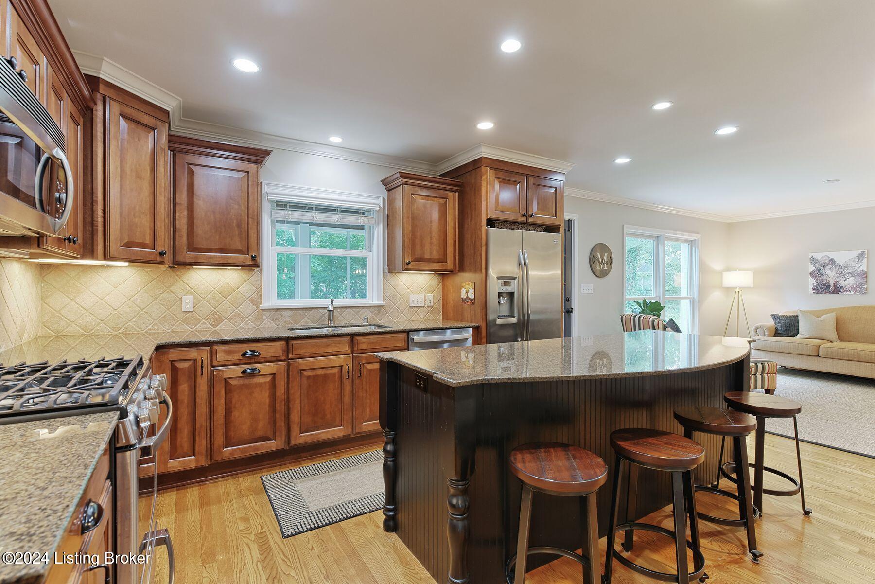 2402 Medbury Ct
