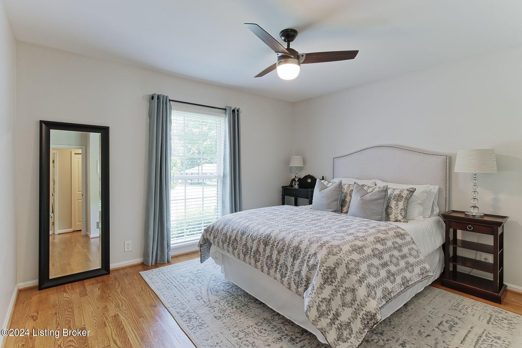 2402 Medbury Ct