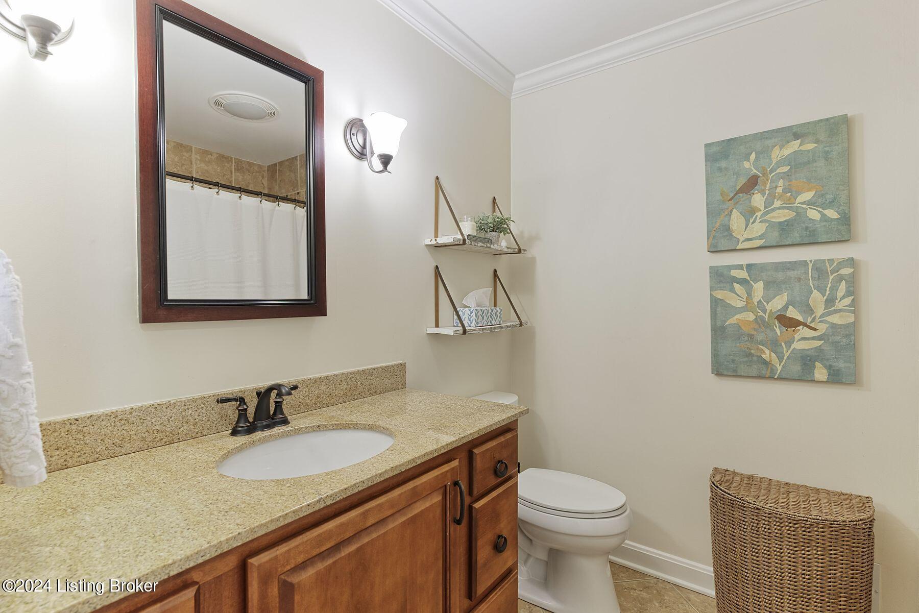 2402 Medbury Ct