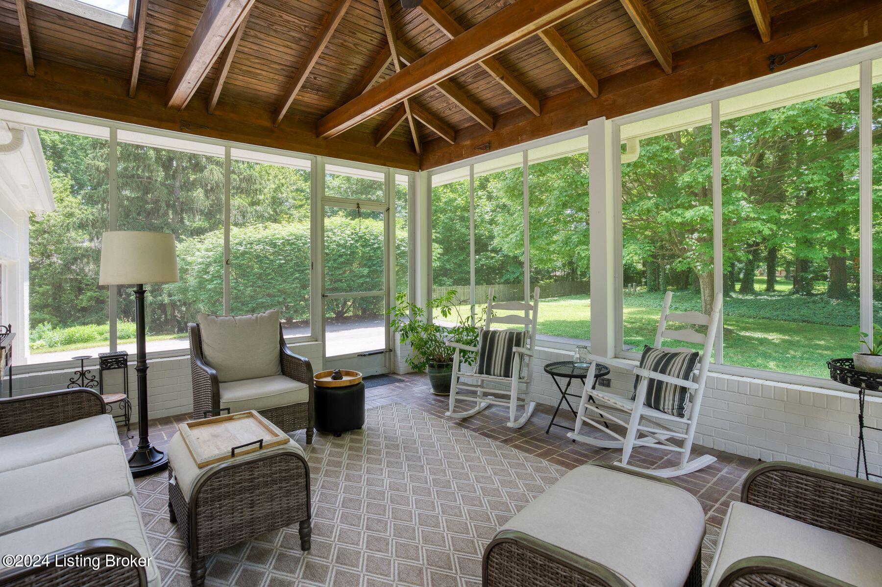 2402 Medbury Ct