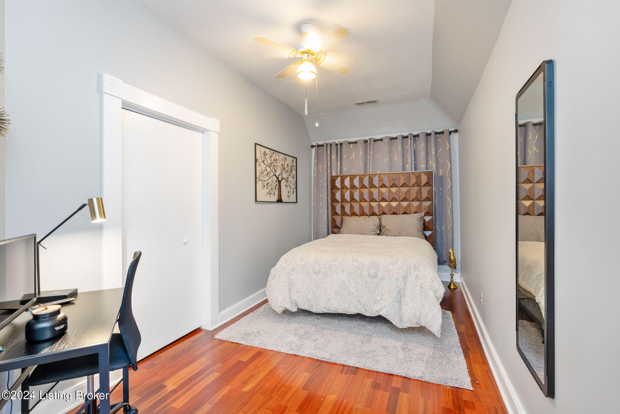 1513 Hepburn Ave