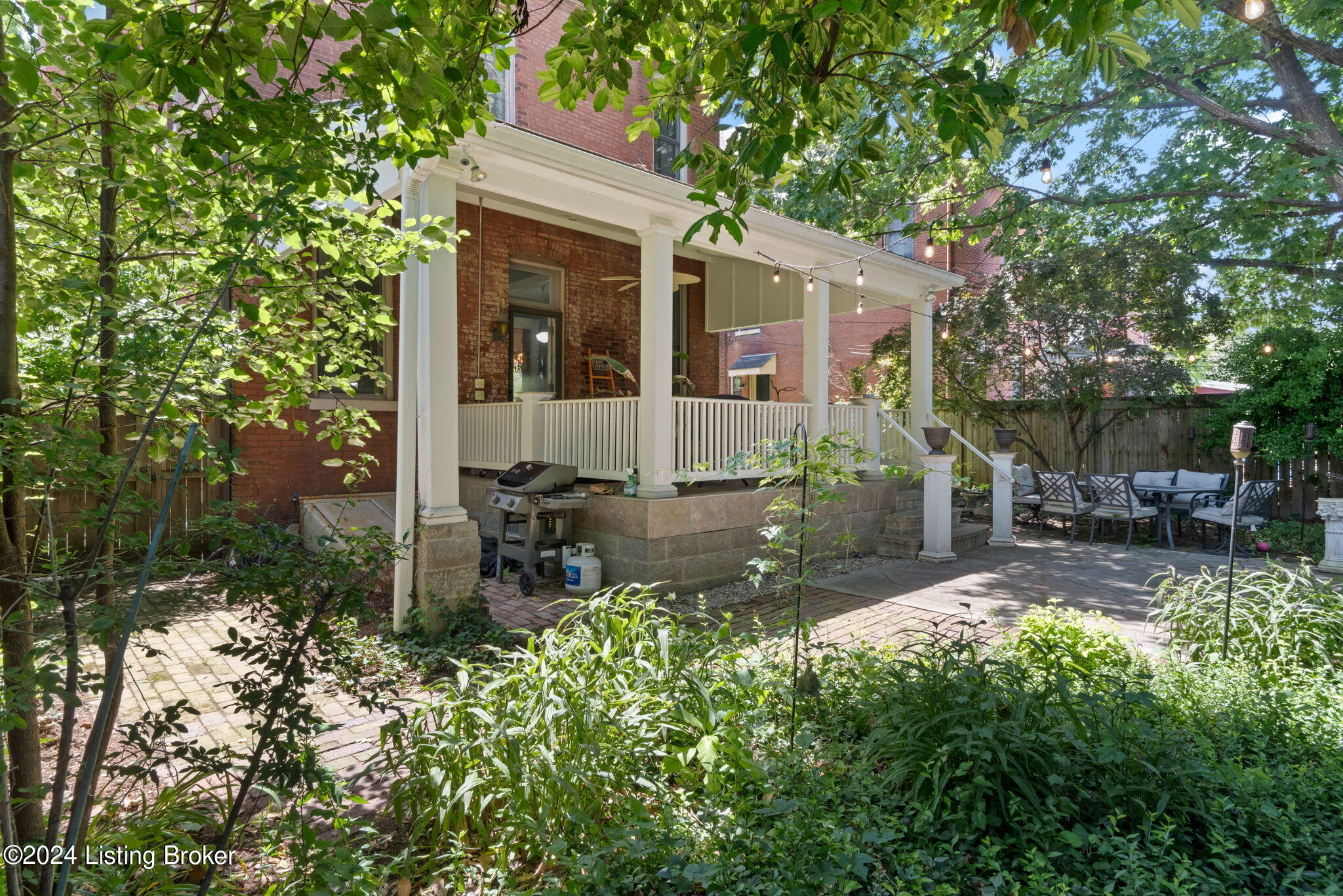 1513 Hepburn Ave