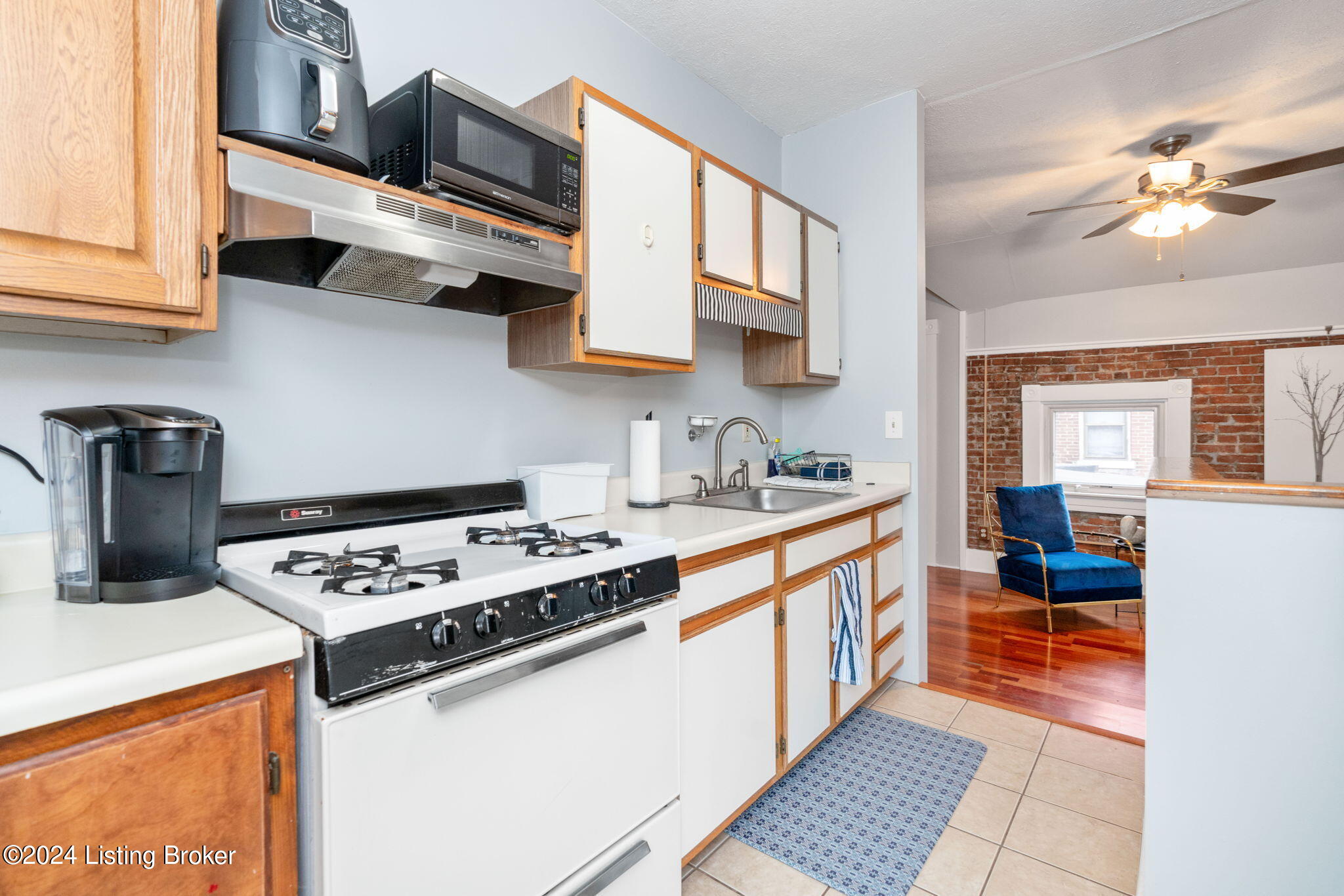1513 Hepburn Ave