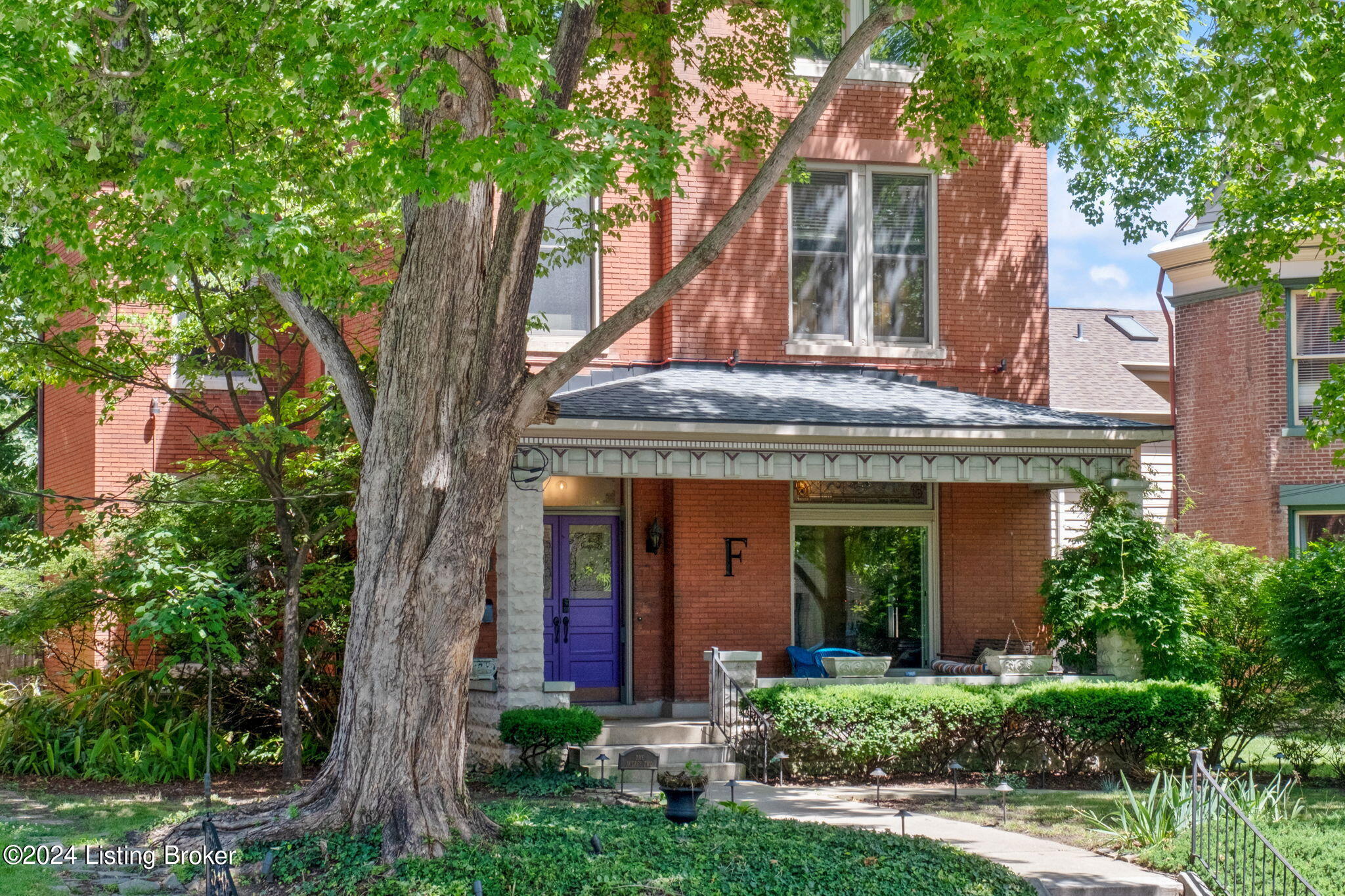 1513 Hepburn Ave