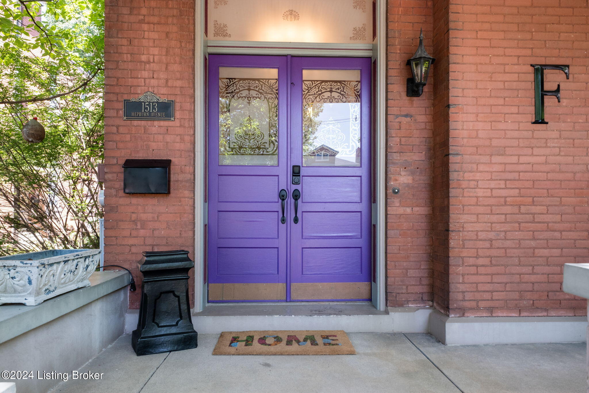 1513 Hepburn Ave