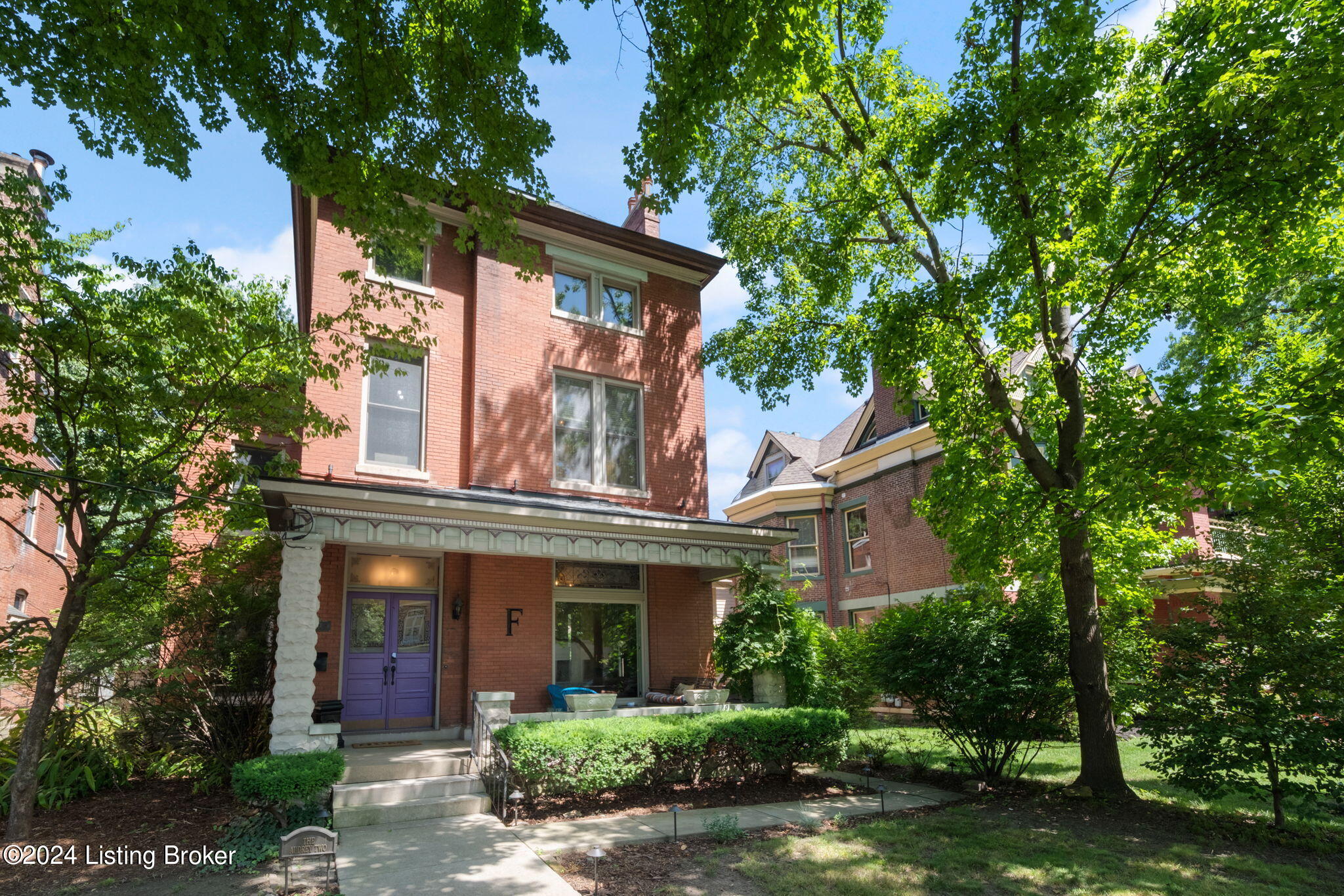 1513 Hepburn Ave