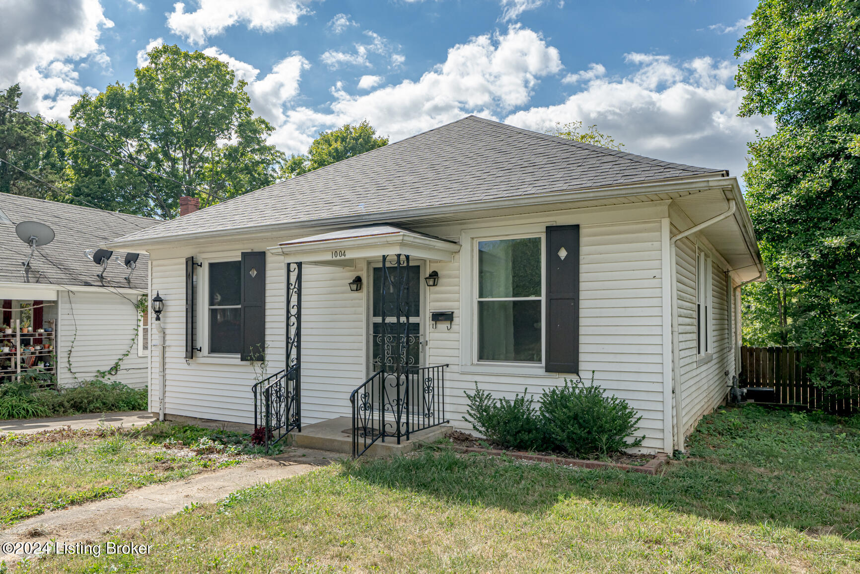 1004 Brown Ave