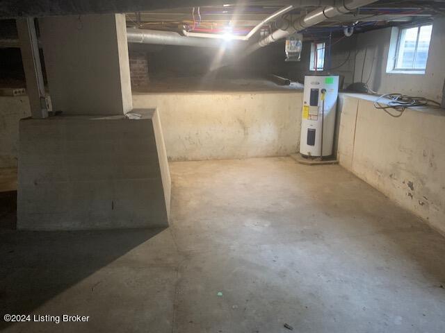 1004 Brown Ave