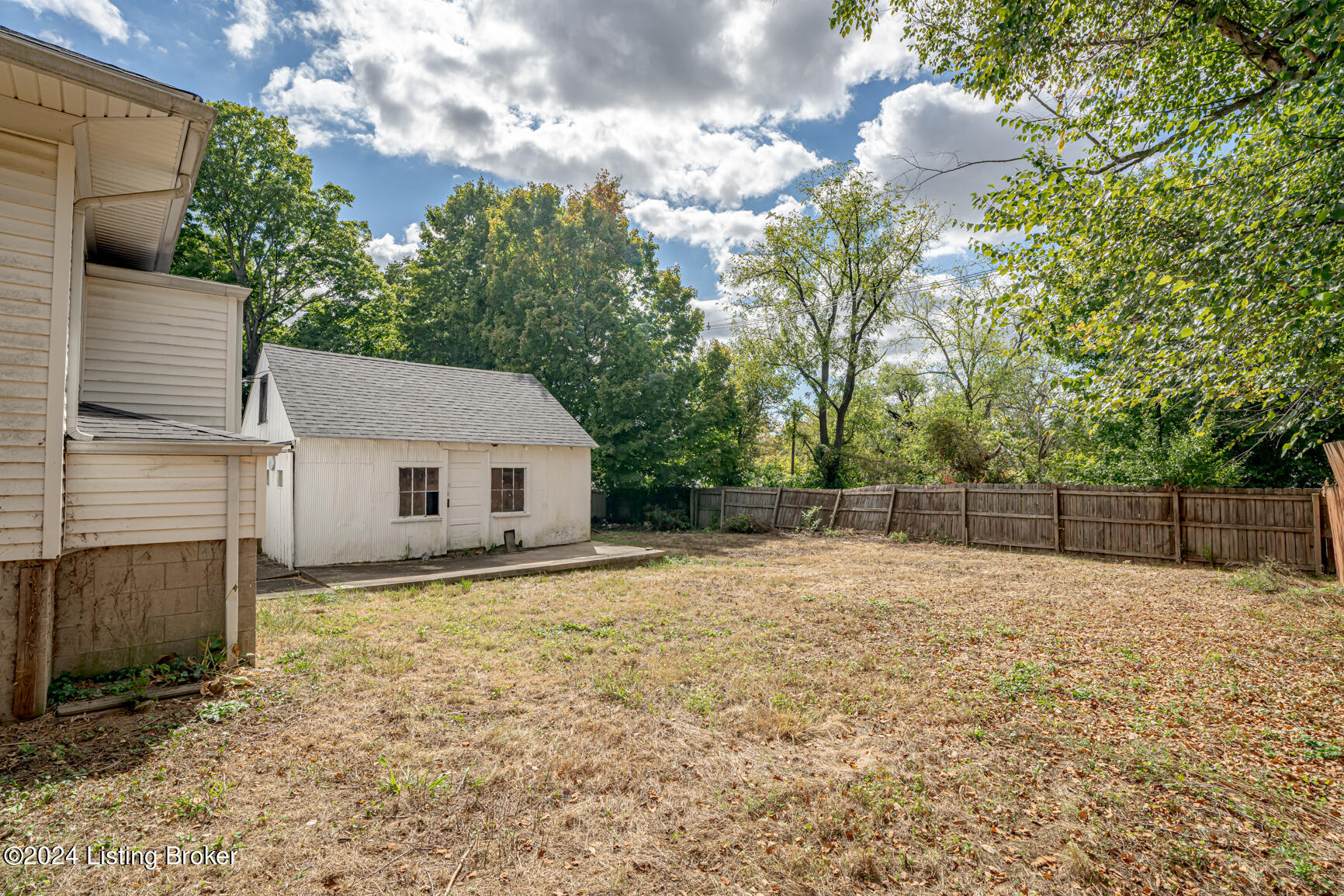 1004 Brown Ave