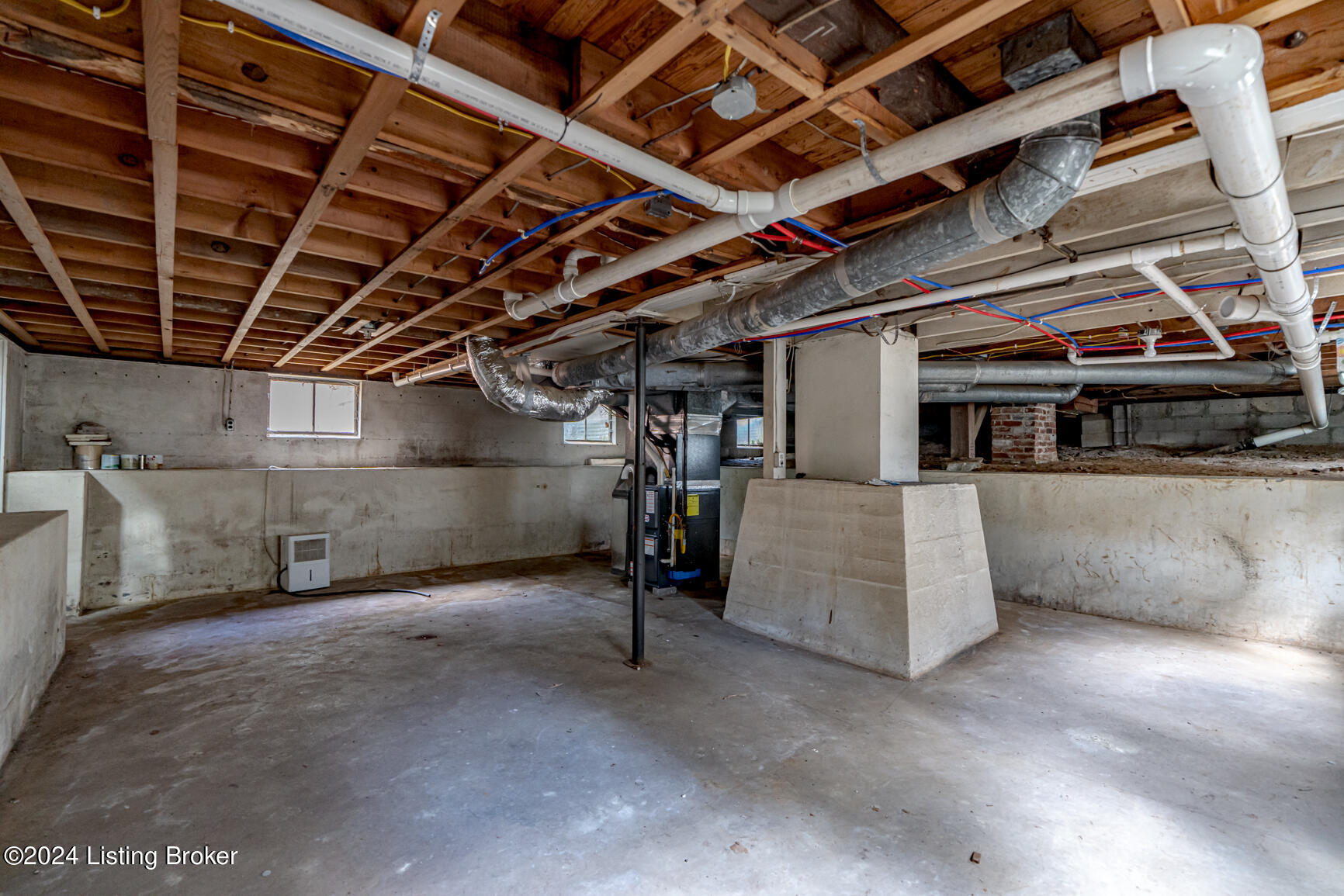1004 Brown Ave