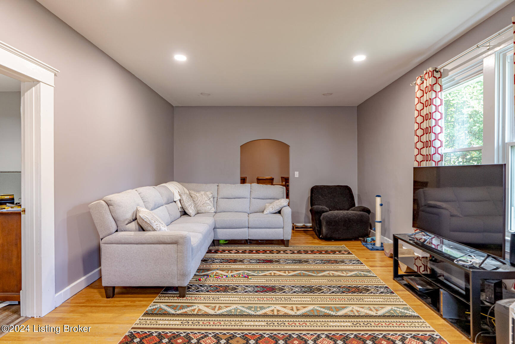 1004 Brown Ave