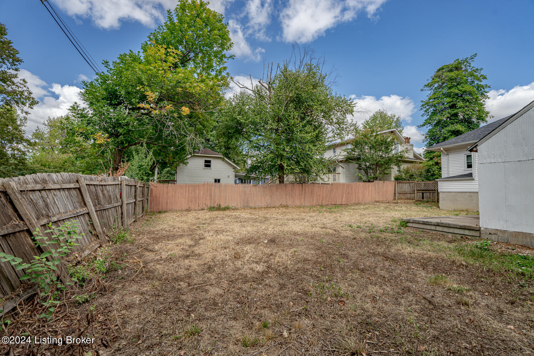 1004 Brown Ave