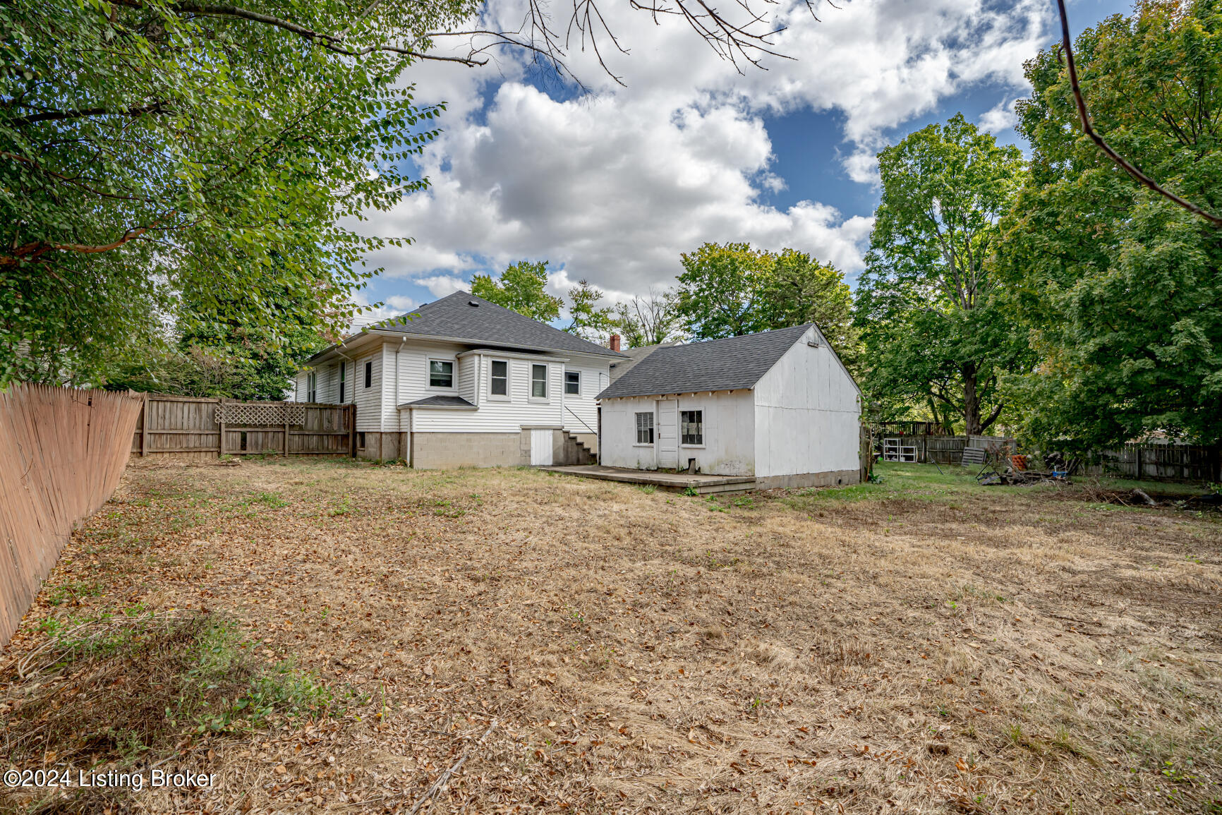 1004 Brown Ave