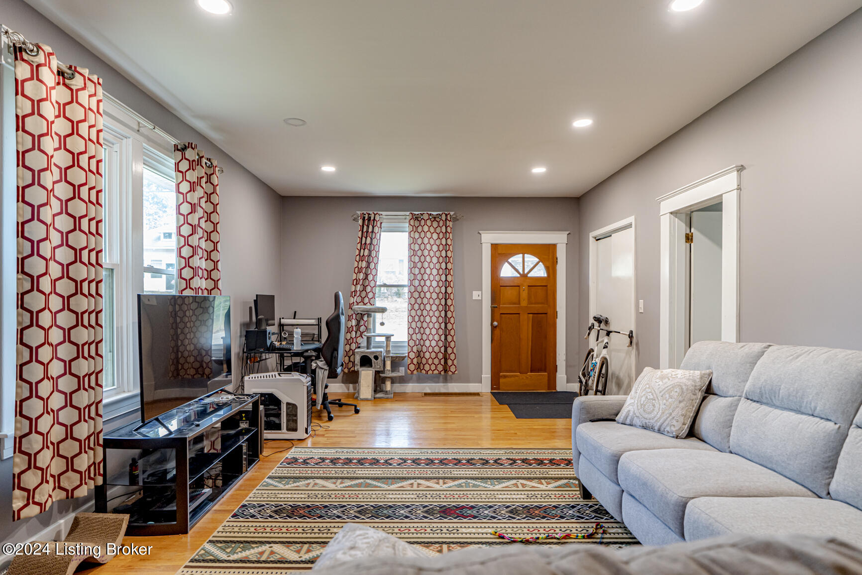 1004 Brown Ave