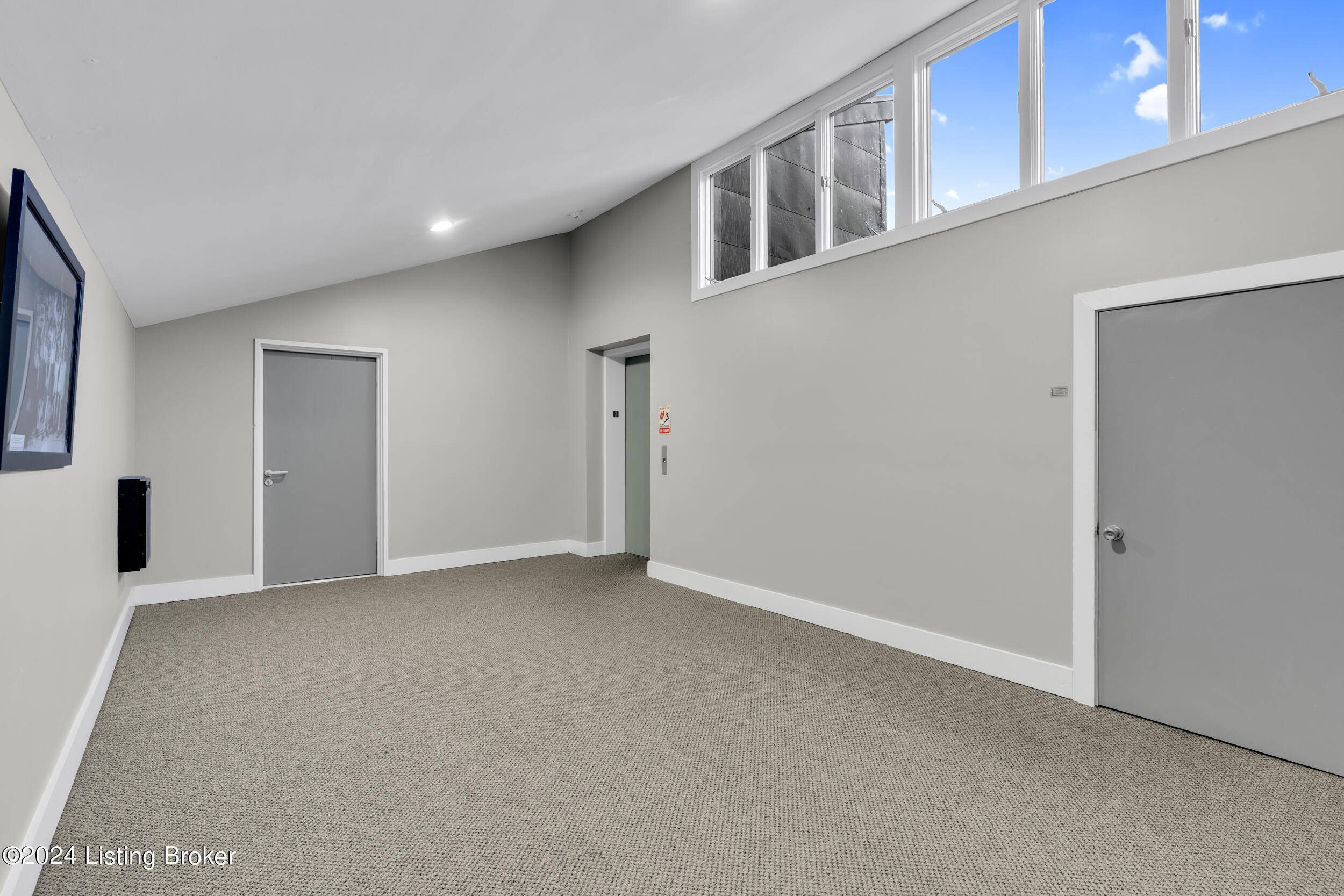 2525 George Rogers Clark Pl, 303