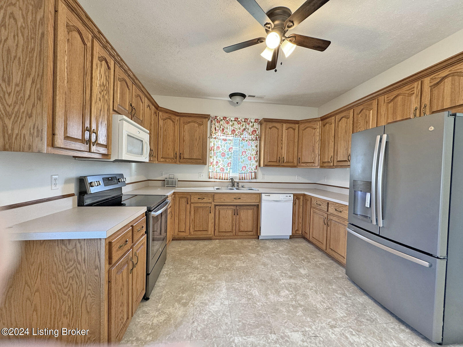 1216 Christianburg Rd