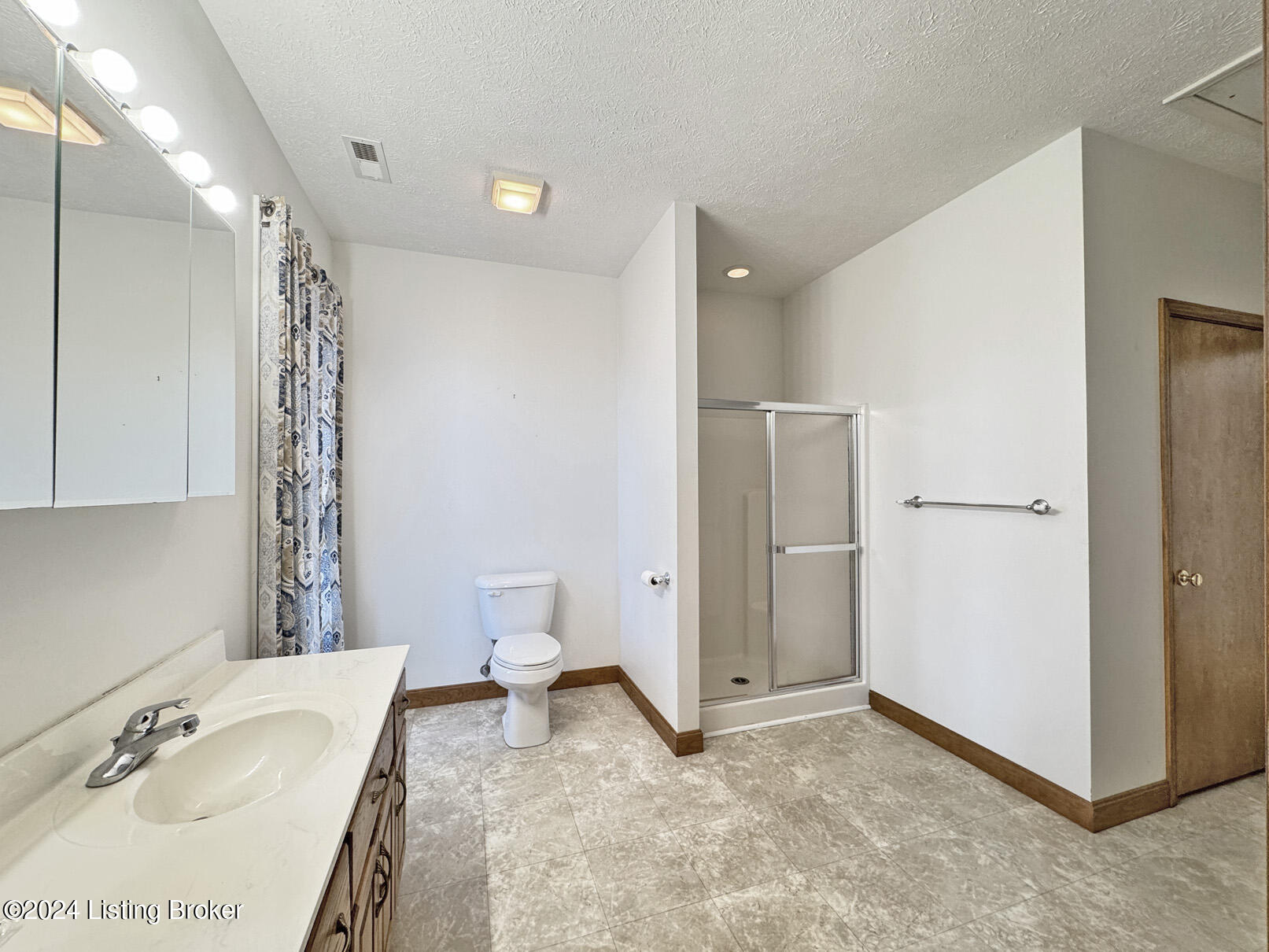 1216 Christianburg Rd