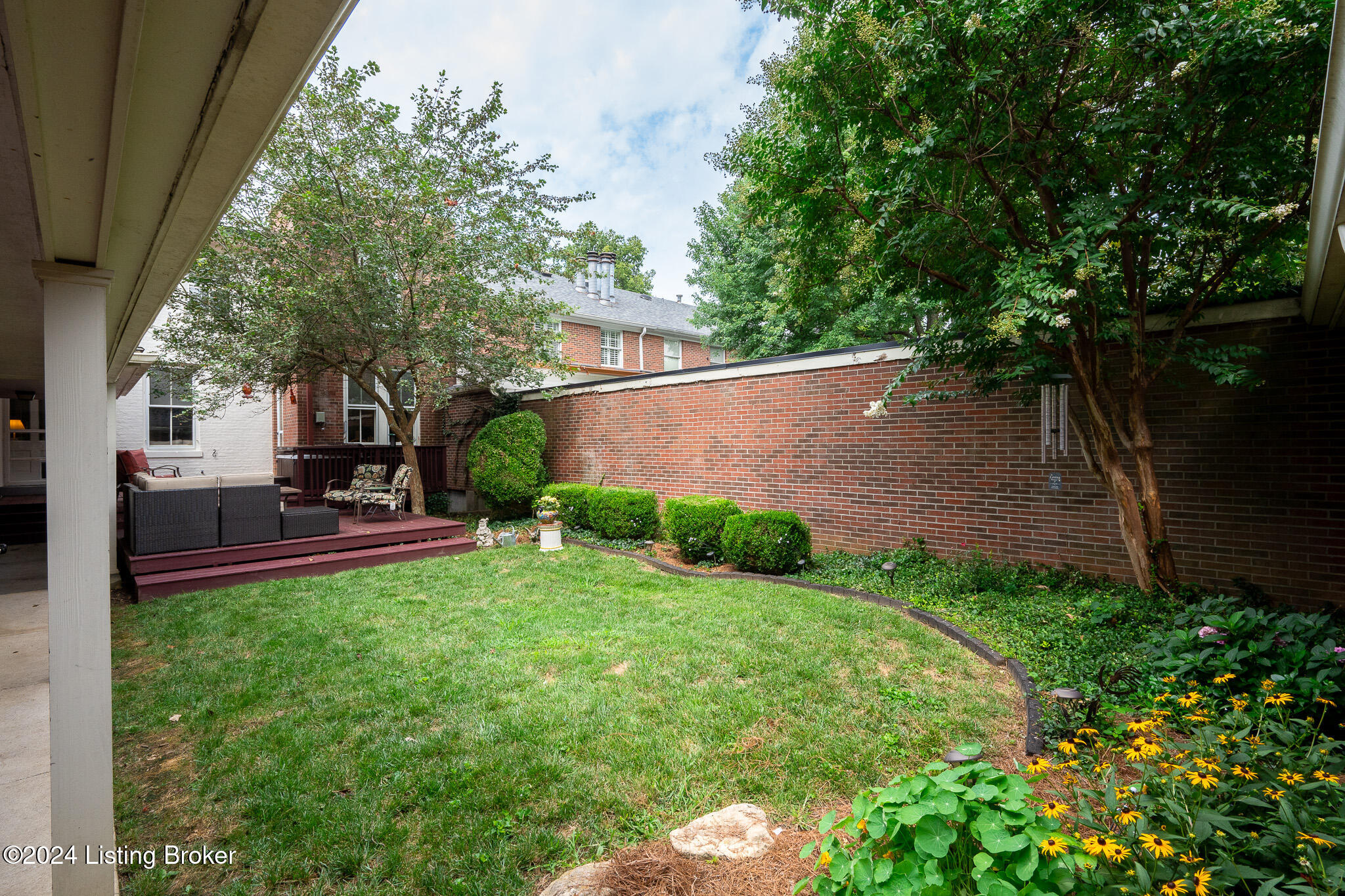 227 St Matthews Ave