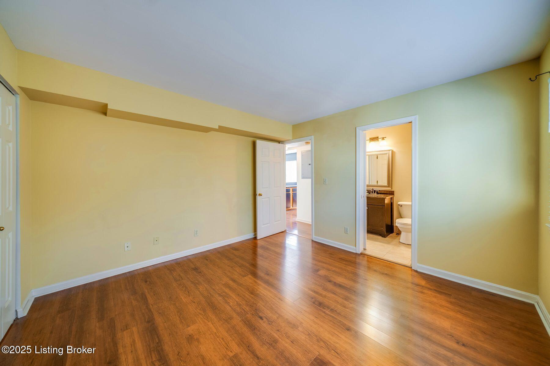 9 Lake Ave